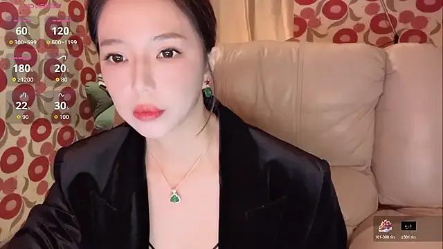 miss-lin on StripChat 