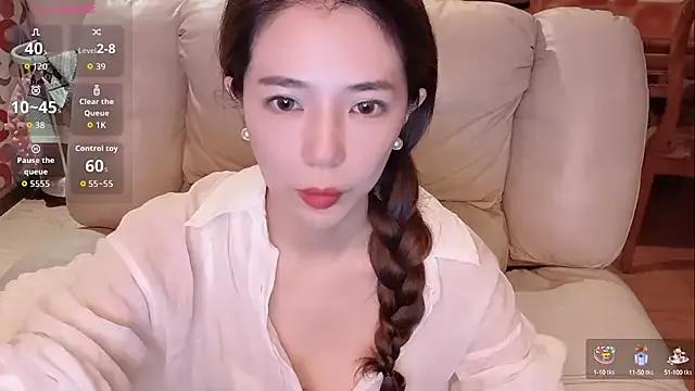 miss-lin on StripChat 