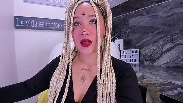 miss_danika on StripChat 