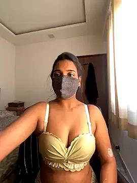 miss_lina on StripChat 