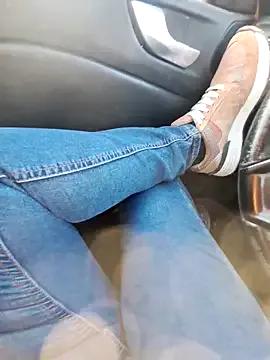 misskelly77 — Dito dentro figa