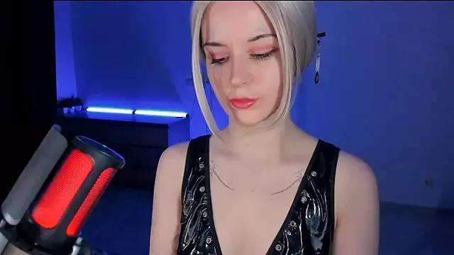 mollyposhh on StripChat 