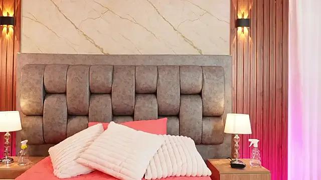 More_Hott — doggy tease and slap my ass