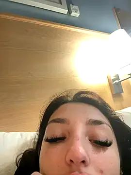 naughtybella05's avatar