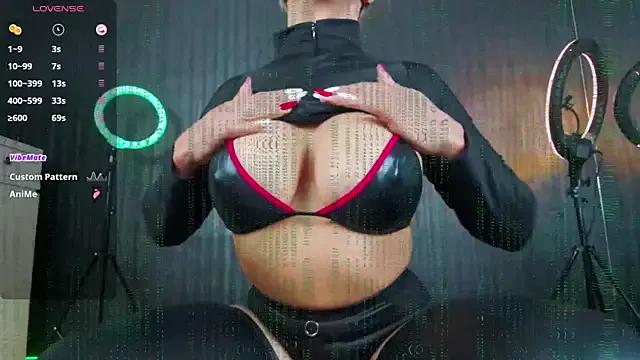 niki_la_rose_2_0's avatar