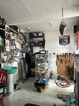 Paul22cm- — remove shirt for 1 minute