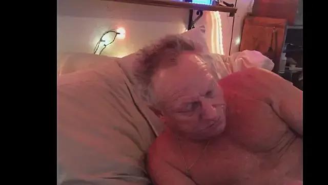 Pussyeat2please — Freechat on StripChat