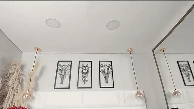 Rebeca_jones on StripChat 