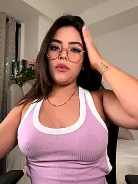 Sara-Evans — deep blowjob