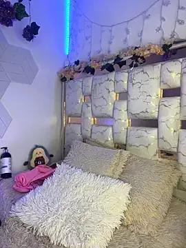 Sara_Sophia420 on StripChat 