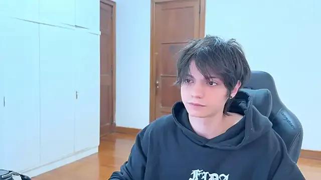 SasukeUhchiaa on StripChat 