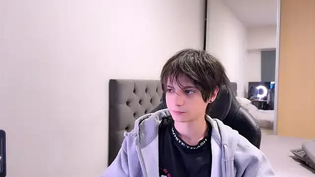 SasukeUhchiaa on StripChat 