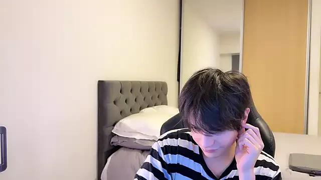 SasukeUhchiaa on StripChat 