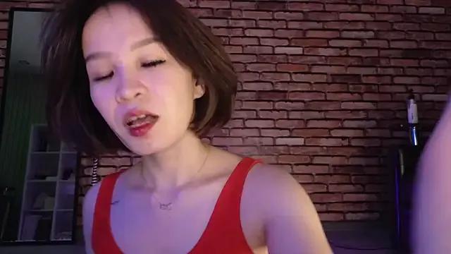 saya_li1 on StripChat 