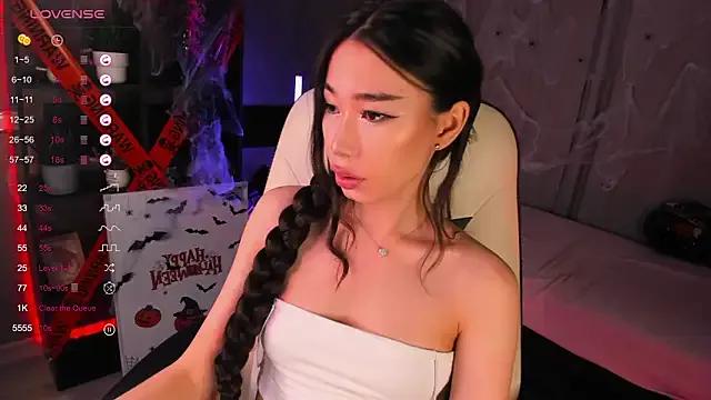 sensualily on StripChat 