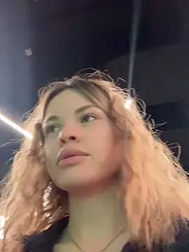 SMELLSEX — SHOW MY JUICY TITS IN GYM PUBLIC PLACE