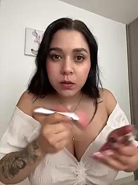 SophiaLaurens's avatar