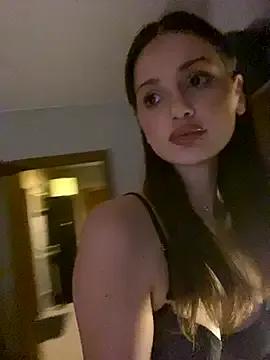 SoShyEmmyyy on StripChat 