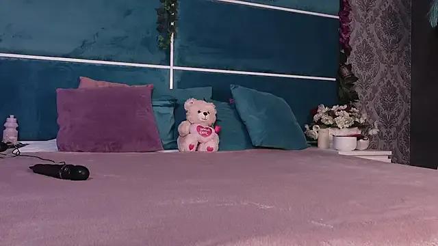 SunnyGlow on StripChat 