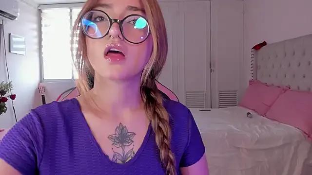SweetJennaa on StripChat 