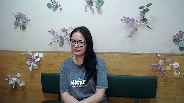 TayaBoret on StripChat 