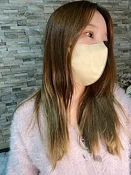 yuuhichan on StripChat 